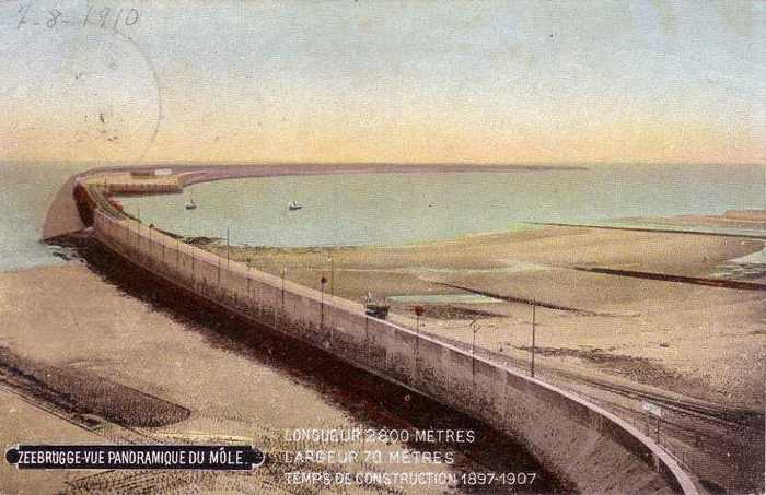 Zeebrugge - Vue Panoramique du Môle.