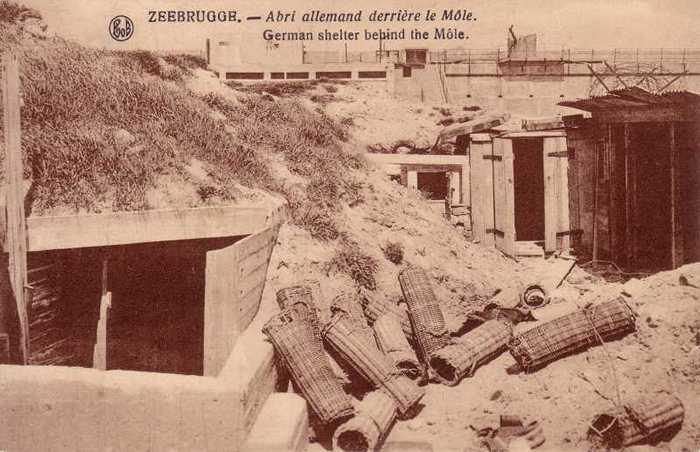 Zeebrugge - Abri allemand derrière le Môle