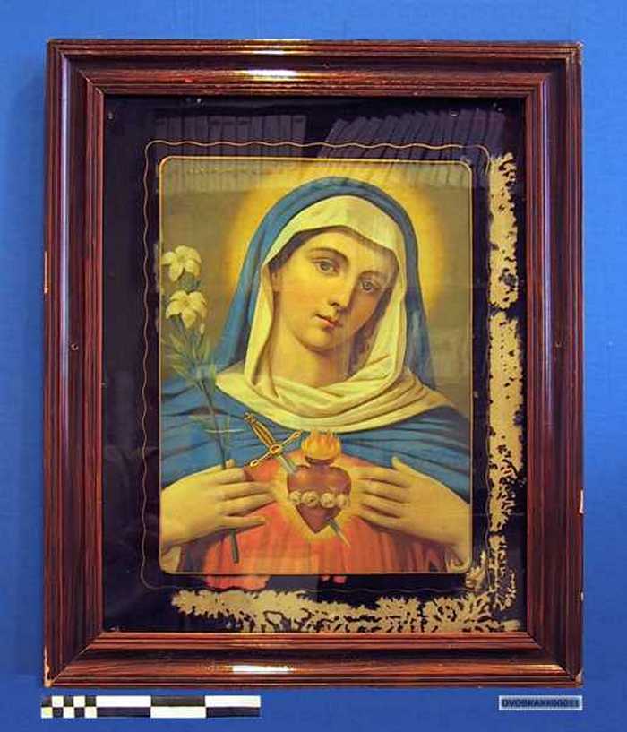 Maria met Heilig Hart en lelie