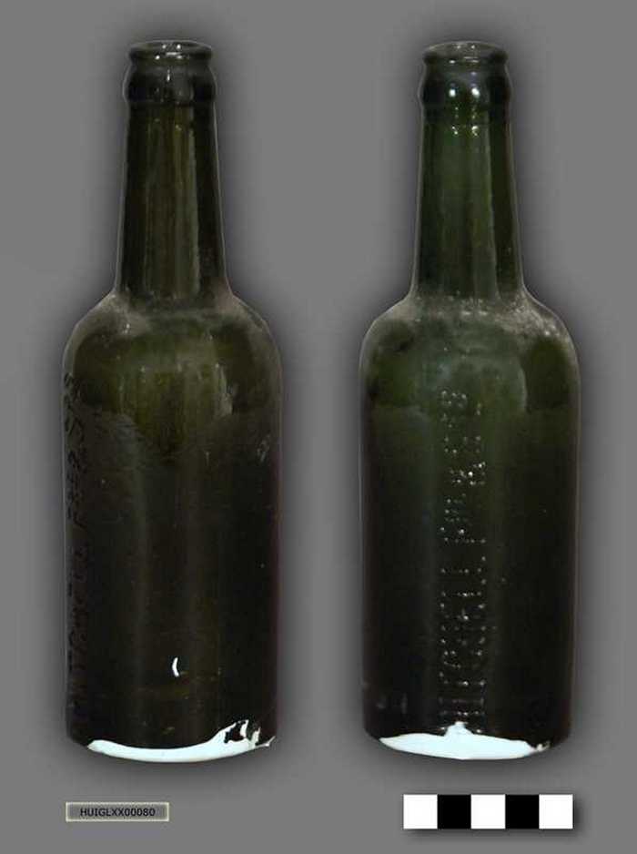 Twee flessen: Mitchell Fre & Srs